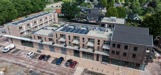 Thumbnail van Supermarkt en appartementen